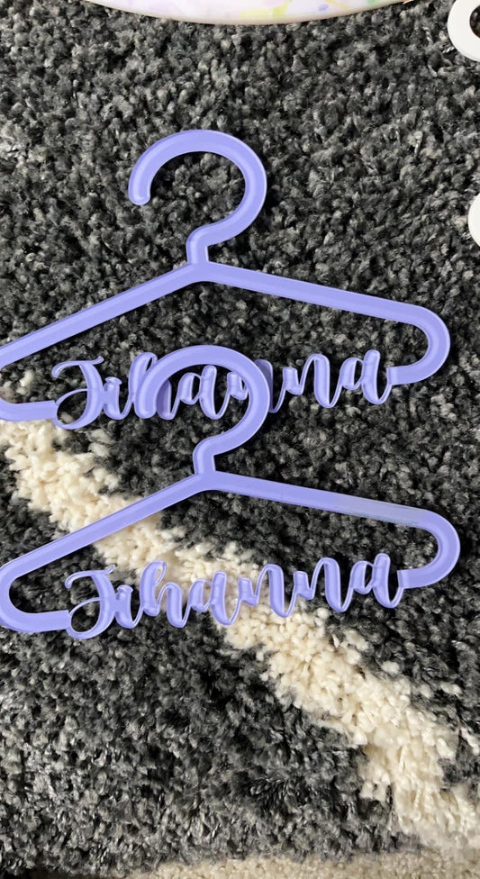 Personalized baby hangers