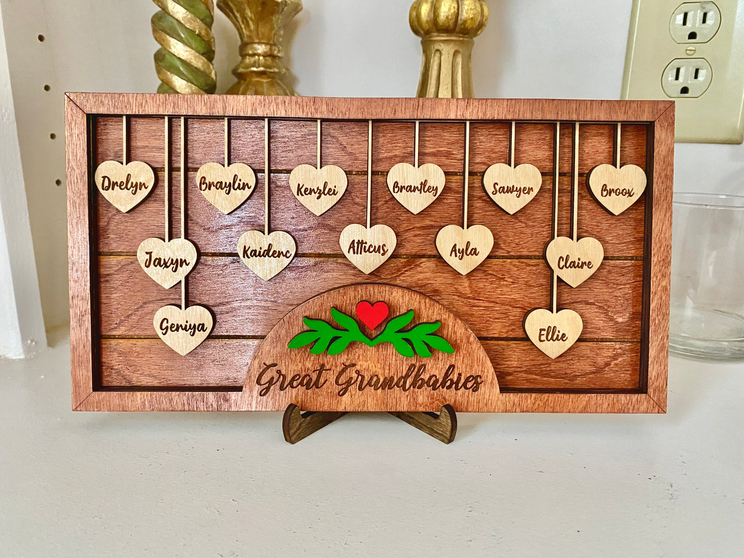 Dangling heart family sign