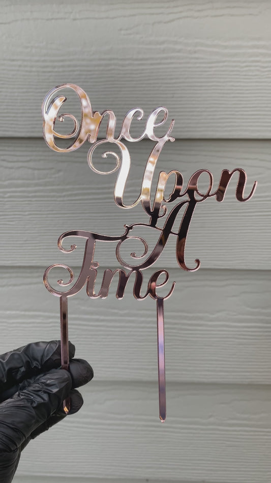 Single layer acrylic cake topper